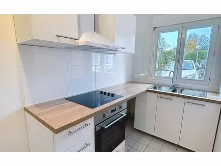 location maison  m² t-3 à joué-lès-tours  795 €