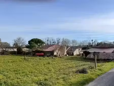vente locaux professionnels 5 pièces 211 m² à romegoux (17250)  156 500 €