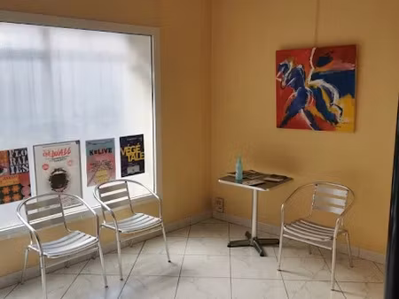 location locaux professionnels 9.8 m² à sète (34200)  313 €