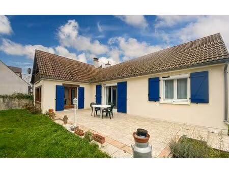 maison donnery m² t-5 à vendre  259 700 €