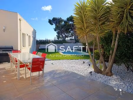 plein pied  4 faces  4 chambres  jardin  piscine  garage