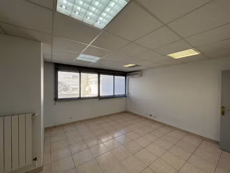 locaux professionnels - bureaux - toulon mourillon - 103 m2