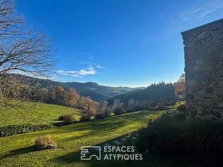 bâtisse rénové par architecte au calme avec vue dégagée
