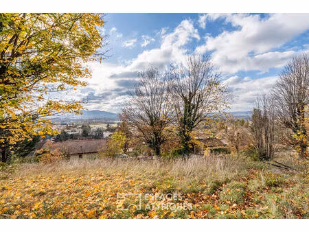 terrain à bâtir avec vue exceptionnelle plein sud sur la commune de trévoux