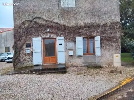 local professionnel d'environ 45 m²