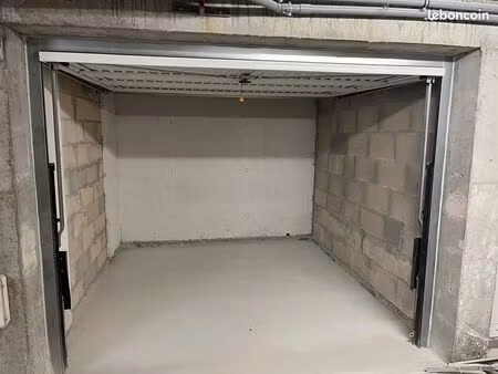 parking/box 1 pièce les rousses