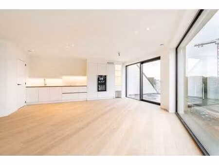 superbe appartement de nouvelle construction  situé au ce...