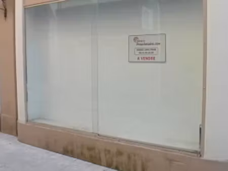 location locaux professionnels à vichy (03200)  40 €