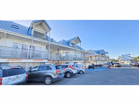 location locaux professionnels 1 pièce 52.5 m² à saint-martin (97150)  2 600 €