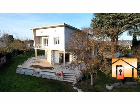 vente maison d'architecte 6 pièces  garages et jardin - 47520 l