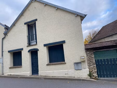 jolie maison de ville à issou 6 pièces 95 m² avec cour