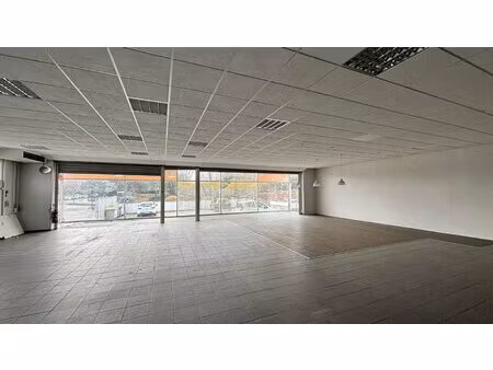 saint-cyr l'ecole (78) a louer local commercial 750 m²