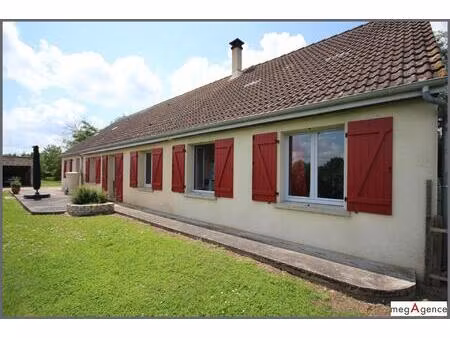 maison de 162 m2 - parcelle de 8.000 m2 -