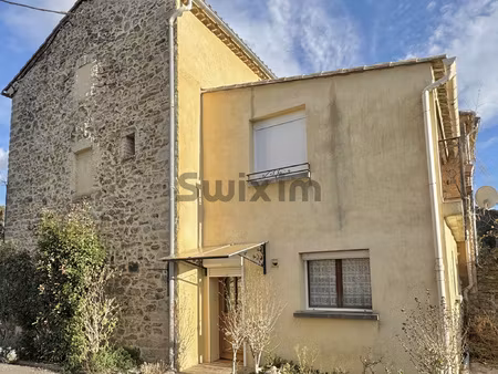 charmante maison de village située à laval-pradel