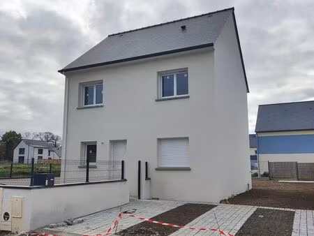 maison à louer - 5 pièces - 85 m2 - combourg - 35 - bretagne