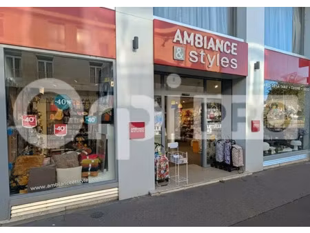 local commercial a louer