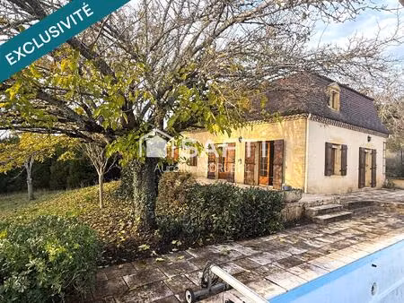 très belle maison mansard 161 m²  piscine et 4 hectares de terrain. 24510 paunat