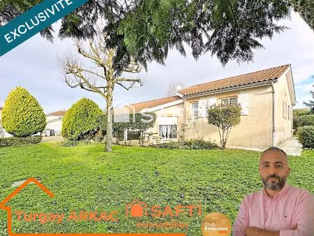 une maison qui offre charme et liberté d’aménagement dans un environnement pavillonnaire