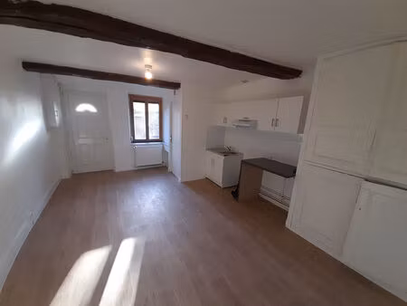 maison mitoyenne t4 de 75 m² à bogny-sur-meuse