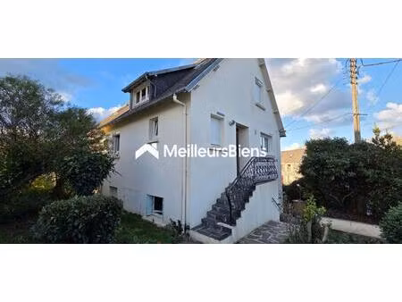 commodités à pied pour cette grande maison de famille