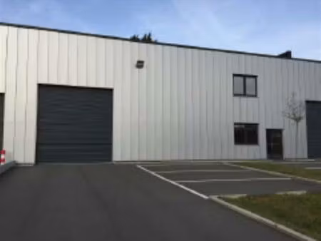 location local d'activités tourcoing 330 m²