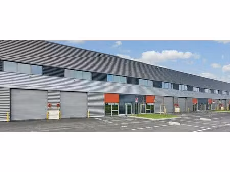 location local d'activités le thillay 720 m²