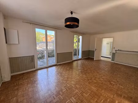 appartement 8 pièces 236 m² à vendre / acheter enval 63530 ? | era immobilier