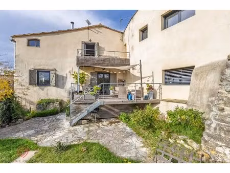 spacieuse maison avec gîte  jardin & piscine