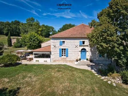 propriete à vendre 10 pièces fongrave (47) maison de 360m2 sur terrain de 1 43ha