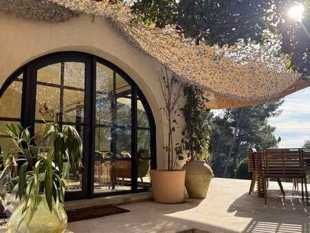 maison de luxe à vendre aux baux-de-provence : 990 000 € | 210m²