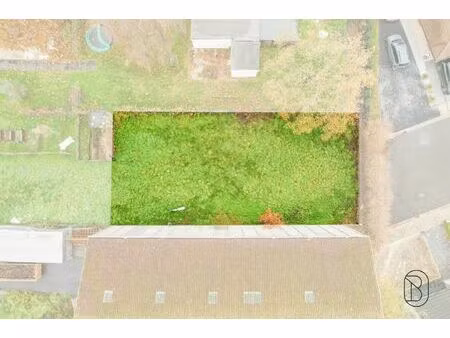 bouwgrond voor hob op goeie locatie in bavikhove.