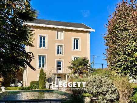 maison 7 pièce(s)  montmoreau