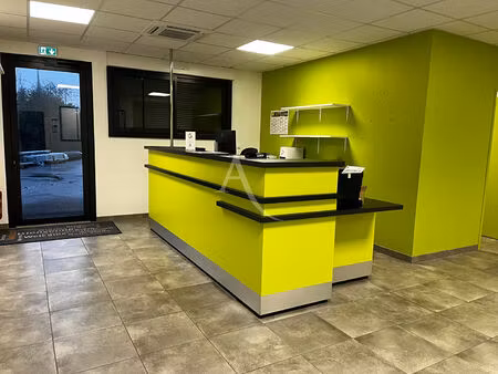 location commerce 480 m² à tonnay-charente (17430)