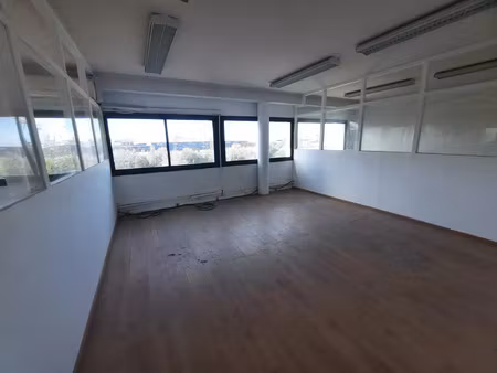 location bureau 2 pièces 102 m² à marseille 16 (13016)