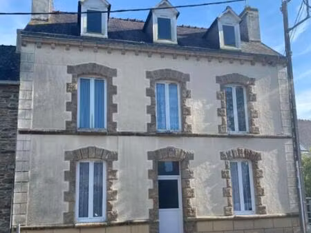 29520 châteauneuf du faou proche bourg maison familiale louée 700 / mois
