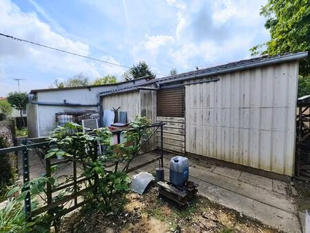 2 garages et un atelier la salle et chapelle aubry 69 m2 env