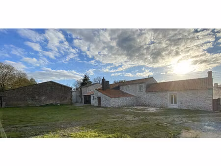 vente maison 5 pièces  152.00m²  saint