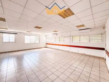 immobilier professionnel à louer fort-de-france  martinique