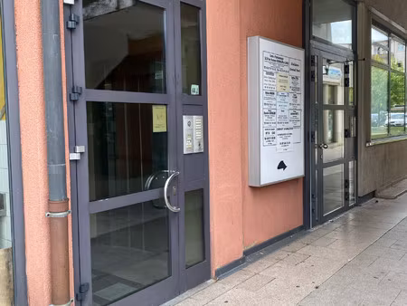 location local commercial 98m² forbach 57600