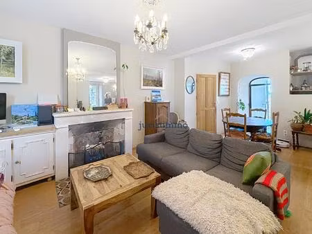 gigondas - belle maison de caractere . coup de coeur garanti !