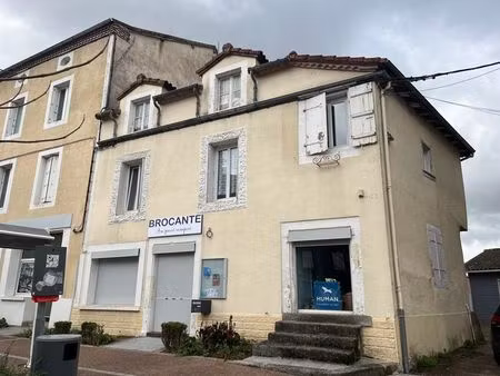 vente immeuble piégut-pluviers (24360)