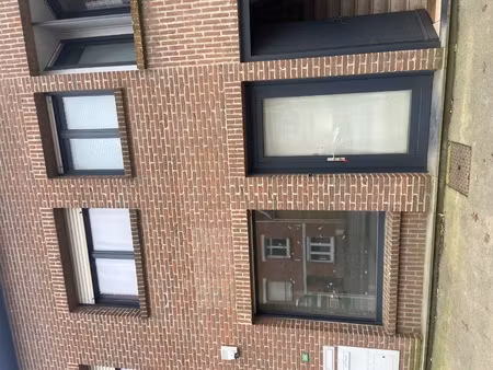 location local professionnel 36m²