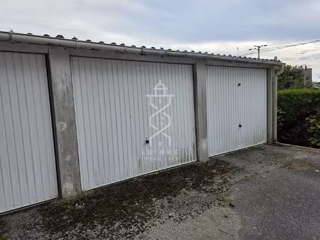 lorient : garage fermé