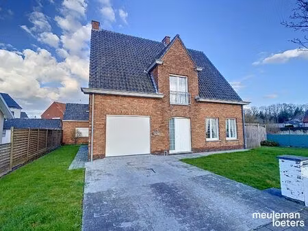 ruime gezinswoning met garage