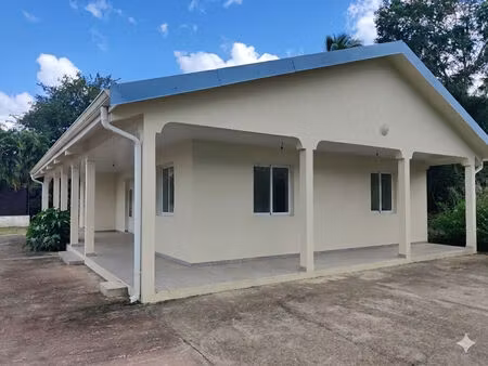 location maison 4 pièces  93.97m²  les trois