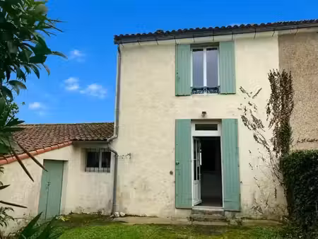 maison en pierre de 4 pièces principales