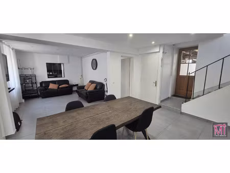 maison rénovée avec double garage