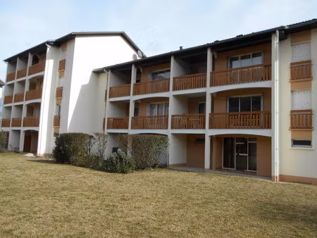 location appartement 2 pièces 52 m² à vif (38450)