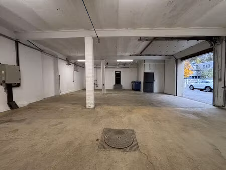 location commerce 280 m² à sassenage (38360)