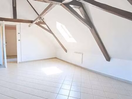 location appartement 5 pièces à la pouëze (49370) : à louer 5 pièces / 68m² la pouëze